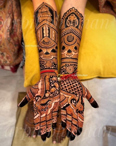 Bride Front Hand Henna